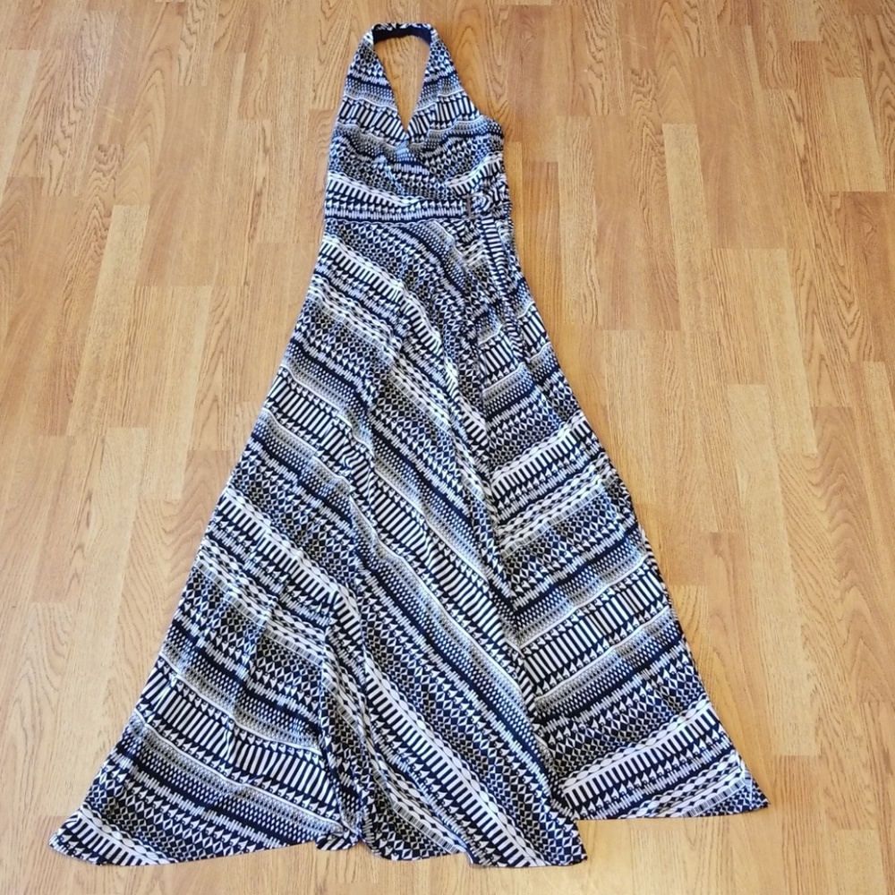 🌟SALE🌟 ⬇️ $32 WHBM EUC patterned maxi dress
